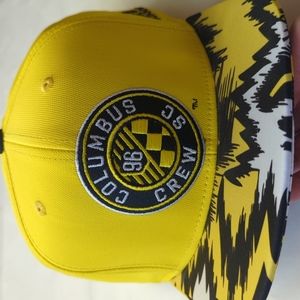 Flat billed Columbus Crew Adidas Snapback Cap ⚽